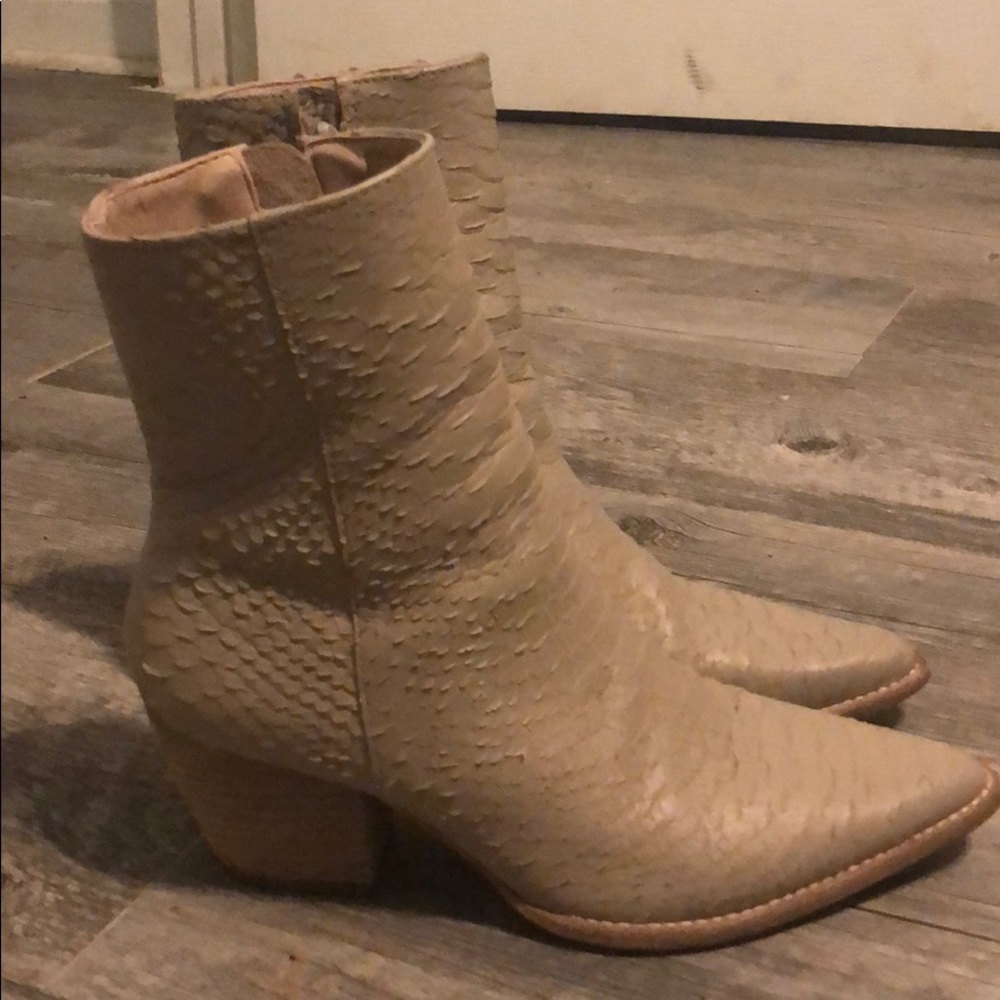 Matisse Caty Western Bootie